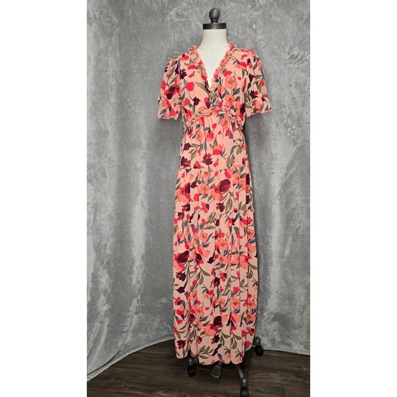 The Unbranded Brand Dresses & Skirts - Womens Small Peach Floral Maxi Dress Short Sleeve V Neck Tiered Boho Vacation
